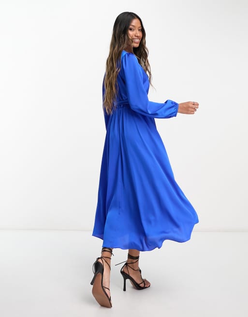 Forever New long sleeve tie waist midi dress in blue satin, 2 of 4