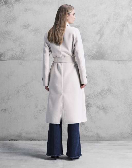 Forever New - Manteau ceinturé élégant en laine mélangée avec écharpe à franges - Crème, 4 de 4