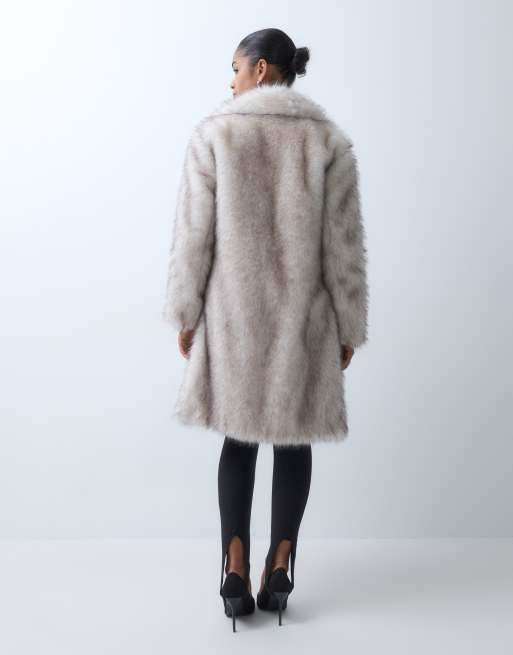 Forever New manteau long en faux-fur à col à revers blanc, 4 de 5