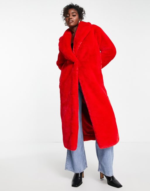 manteau de fourrure rouge