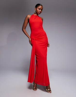 Forever New - Maxikleid in Rot mit hohem Wasserfallausschnitt und drapiertem Zierknoten hinten
