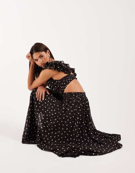 Forever New – Midaxi-Kleid in Braun mit Punktemuster und gerüschter Schulterpartie - view 1