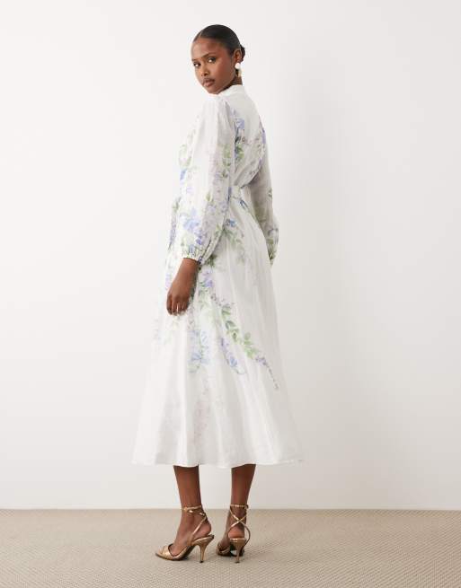 Forever New – Midikleid in Weiß geblümt mit Ballonärmeln und Knopfleiste mit Gürtel, 4 von 4