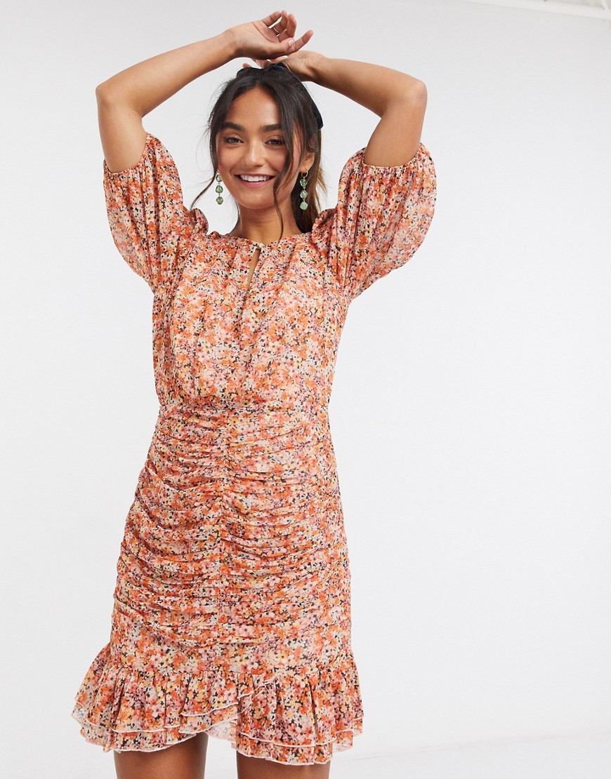 Forever New - Mini-jurk met fladderzoom en bloemenprint in oranje-Multi