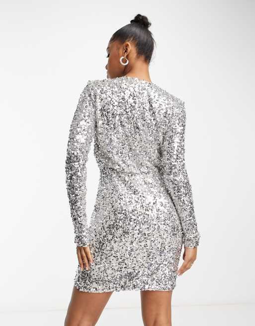 Forever New – Minikleid in Silber mit Pailletten und Wickeldetail vorne, 4 von 4