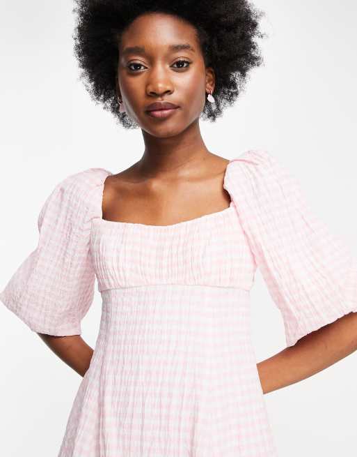 Forever New - Oversized smock-minikjole med rynkede ærmer i babylyserøde gingham-tern, 3 af 4
