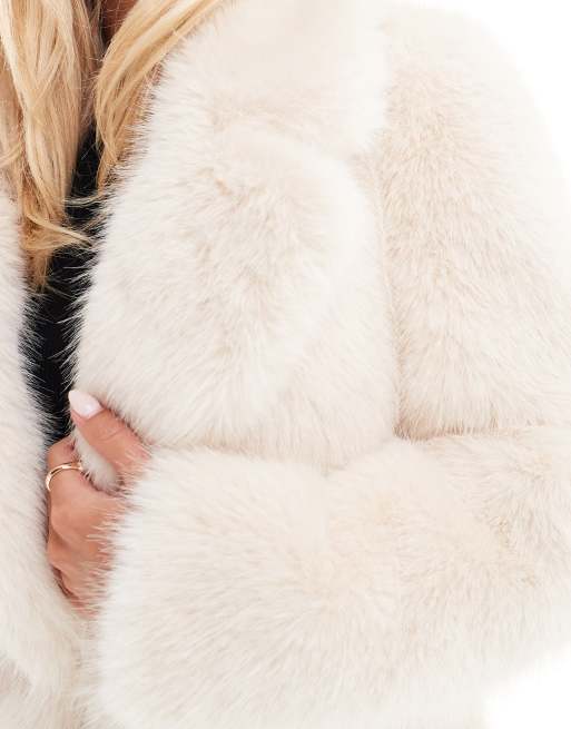 Forever New Petite – Beżowy płaszcz z imitacji skóry, 4 z 4