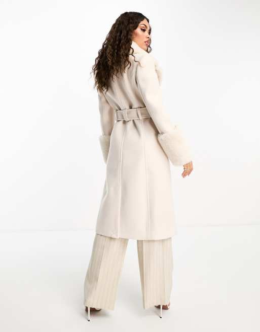 Forever New Petite - Cremefarvet midifrakke i imiteret pels, 2 af 4