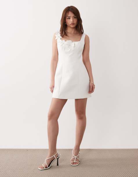 Forever New Petite – För bruden – Vit miniklänning med blomdesign - view 1