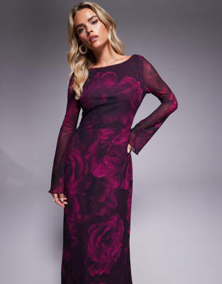 Forever New Petite - Langärmliges Maxi-Schlupfkleid aus Netzstoff in Pflaumenlila mit Rosenmuster-Rot