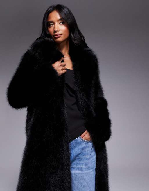 Forever New Petite – Mantel aus Kunstpelz in Schwarz, 2 von 4