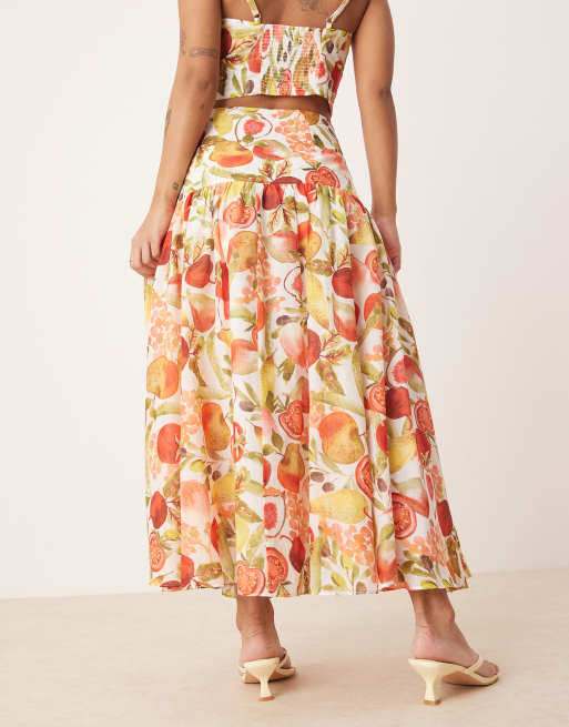 Forever New Petite midaxi skirt co-ord in red fruit print, 4 of 4