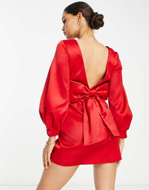 Forever New Petite - Mini jurk met strik op de achterkant in rood, 2 van 4