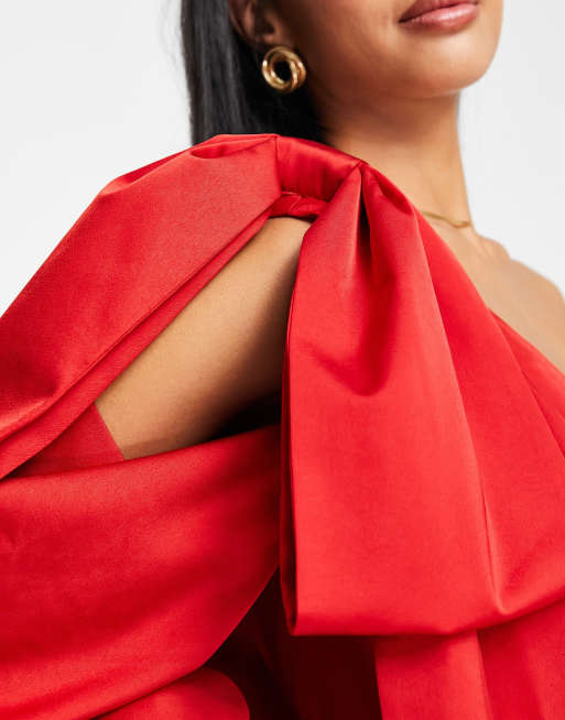 Forever New Petite – Minikleid in Rot mit One-Shoulder-Träger und drapierter Schleife, 3 von 4