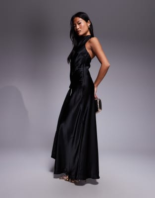 Forever New Petite - Neckholder-Maxikleid in Schwarz mit drapiertem Zierknoten