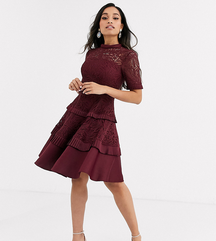 Forever New Petite prom dress in burgundy-Red