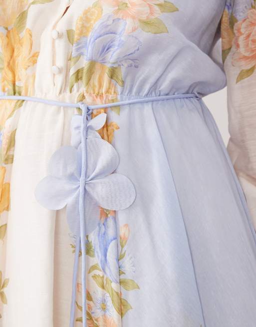 Forever New Petite - Robe chemise courte patineuse à imprimé placé - Bleu fleuri, 3 de 4