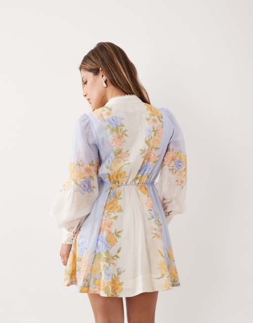 Forever New Petite - Robe chemise courte patineuse à imprimé placé - Bleu fleuri, 4 de 4