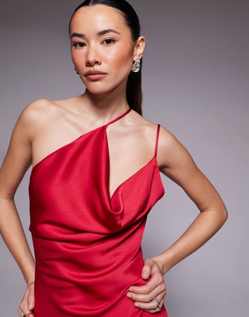 Forever New Petite - Robe longue asymétrique à col bénitier - Rouge, 4 de 4