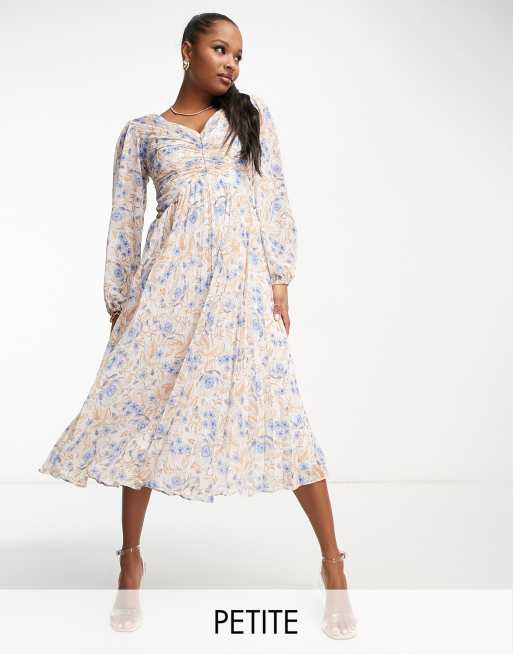 Forever New Petite - Robe plissée longueur mollet à fronces et imprimé fleuri - Bleu