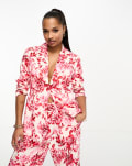 [Forever New Petite] Forever New Petite satin blazer in red floral print (part of a set) 4 Red Painted Floral