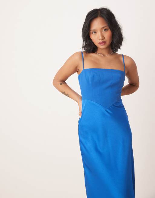 Forever New Petite square neck corset maxi dress in cobalt, 3 of 4