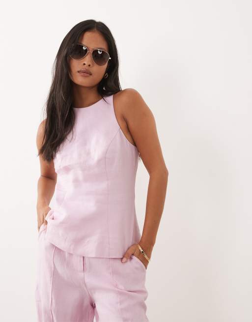 Forever New Petite - Coordinato sartoriale con top e pantaloni in misto lino rosa, 2 di 3