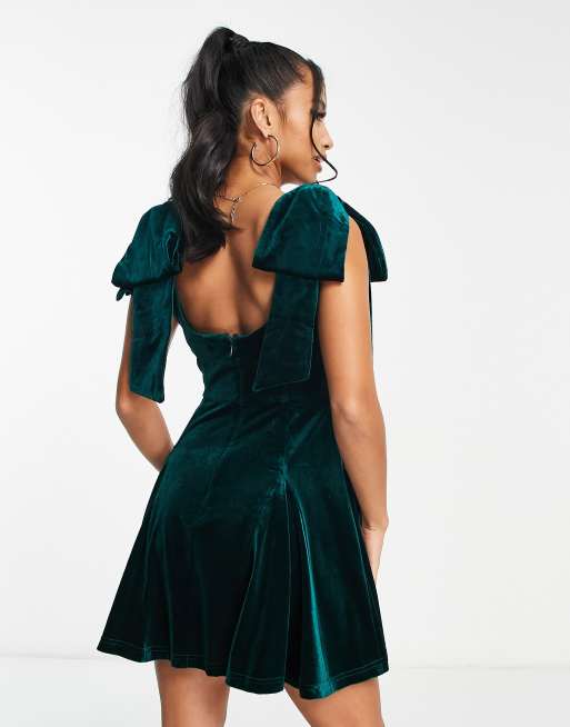 Petite green velvet outlet dress