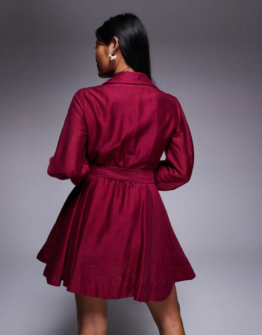 Forever New Petite - Vestito camicia corto rosso scuro con cintura e cuciture a vista, 4 di 4