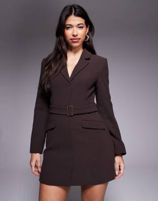 Forever New - Robe blazer courte avec ceinture - Marron chocolat-Brown