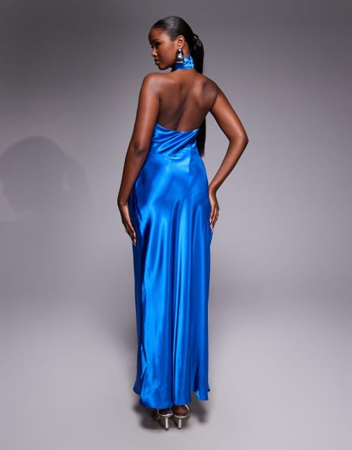 Forever New - Robe longue à dos nu en satin avec détail noué - Bleu, 4 de 4