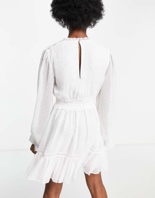 Forever New - Robe patineuse courte à taille froncée et ourlet virevoltant - Ivoire, 4 de 4