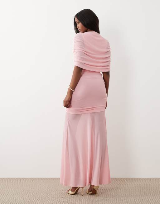 Forever New – Rosa maxiklänning i mesh med cape och båtringning, 3 av 4