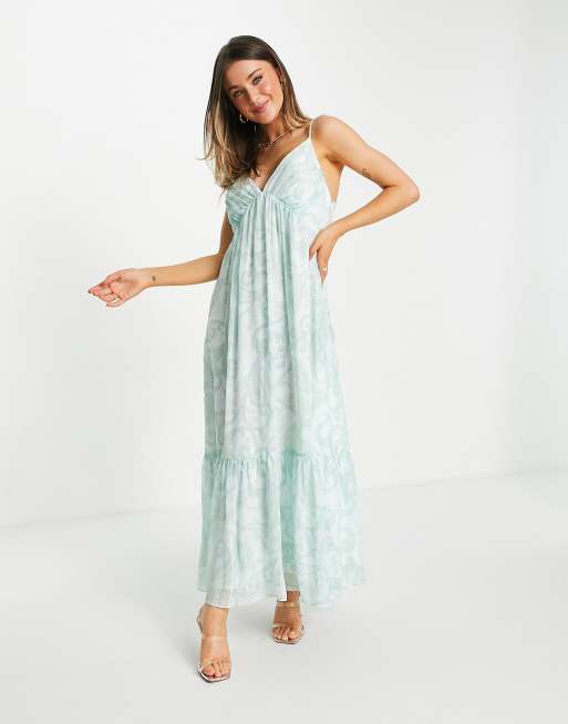 Forever New – Rückenfreies, gestuftes Sommerkleid in Grün mit Paisley-Muster, 2 von 4