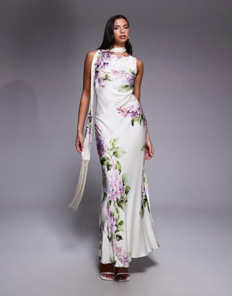 Forever New - Satijnen maxi jurk met sjaal met kwastjes en bloemenprint in ivoorwit - view 1