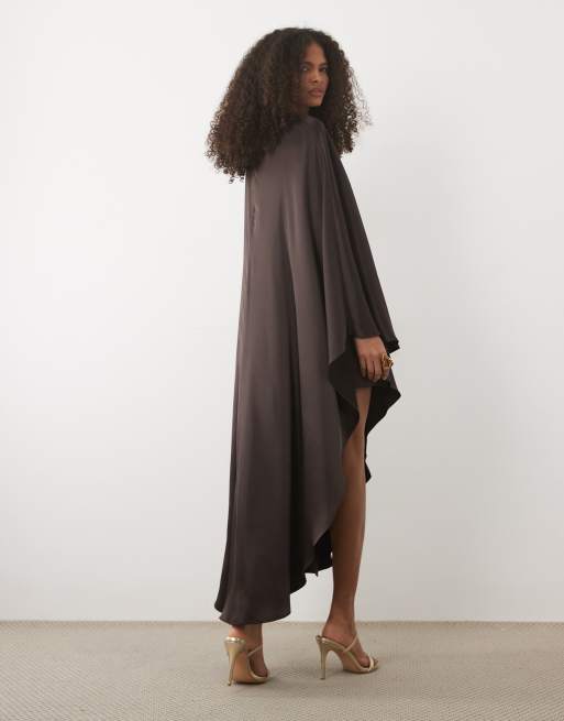 Forever New satin one sleeve asymmetrisk miniklänning i chocolate, 4 av 4