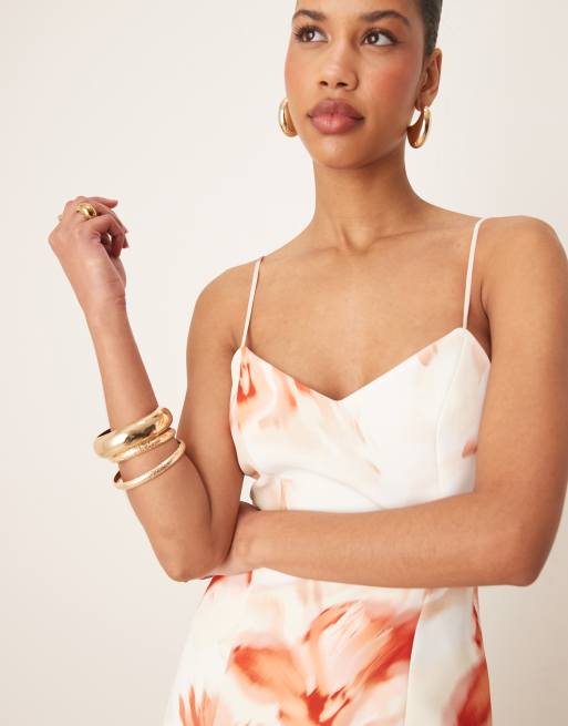 Forever New sheer drop hem maxi dress in apricot floral, 3 of 4