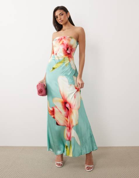 Forever New – Trägerloses Maxikleid aus Satin in Türkis mit übergroßem Blumenmuster - view 1