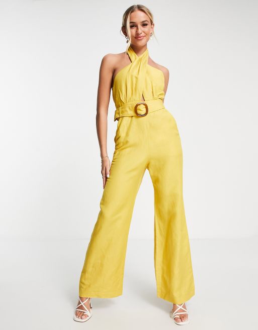 Forever New - Tuta jumpsuit con incrocio sul collo e cintura ocra