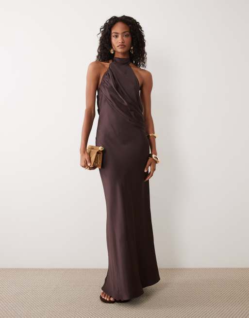 Forever New - Vestito lungo accollato drappeggiato color cioccolato, 1 di 4