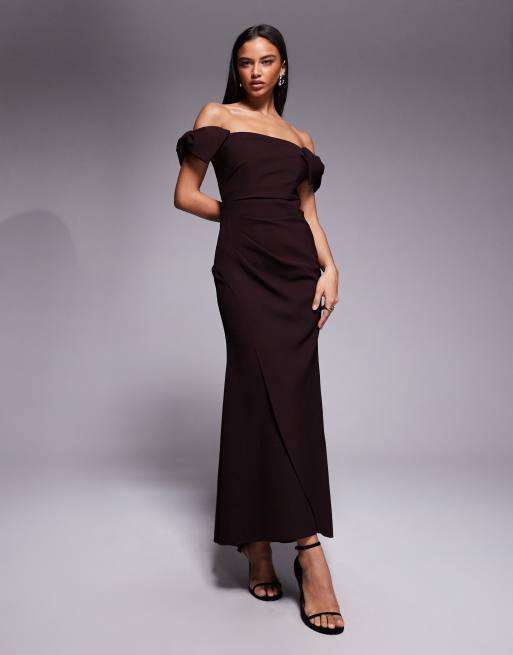 Forever New - Vestito lungo color vinaccia arricciato con scollo alla Bardot