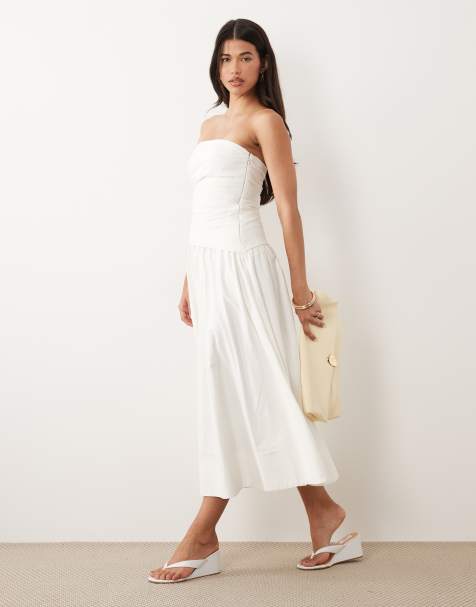 Forever New – Vit, asymmetrisk, rynkad midiklänning i bomull med bandeau-ringning - view 1