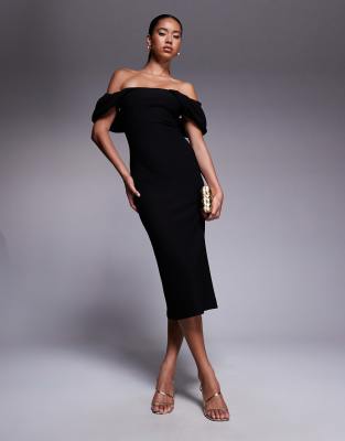Forever New - Wadenlanges Kleid in Schwarz mit Carmen-Ausschnitt