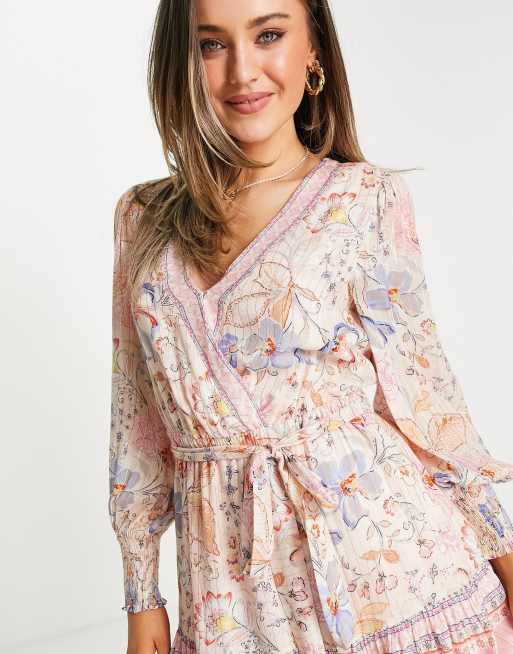 Forever New wrap tie kimono mini dress in multi-colour paisley print, 3 of 4