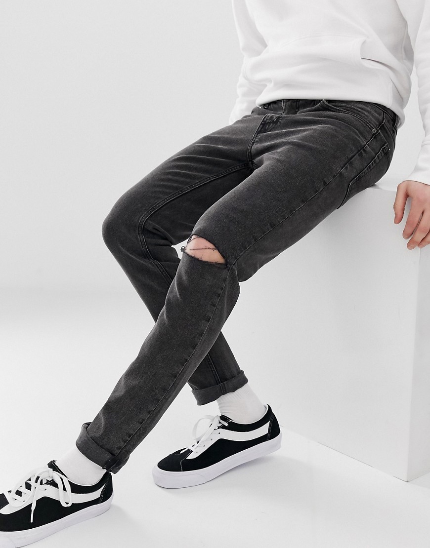 Forvaskede sorte jeans i smal tapered pasform, Sonic fra Cheap Monday
