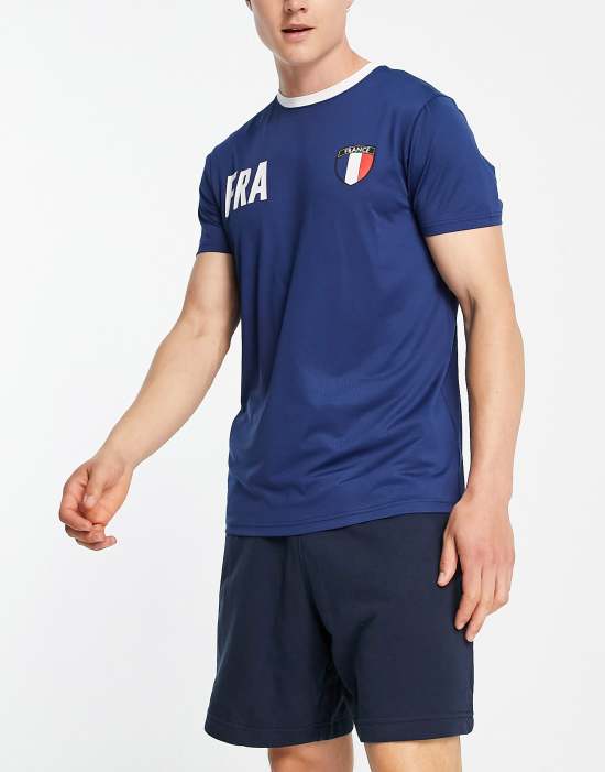 https://images.asos-media.com/products/france-football-supporters-t-shirt-in-blue/202212065-1-blue?$n_550w$&wid=550&fit=constrain