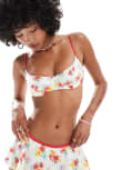 [Frankies Bikinis] Frankies Bikinis Premium Cola bikini top in sweet hibiscus satin shine-White 6 Cream