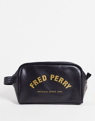Fred Perry arch branded wash bag in black