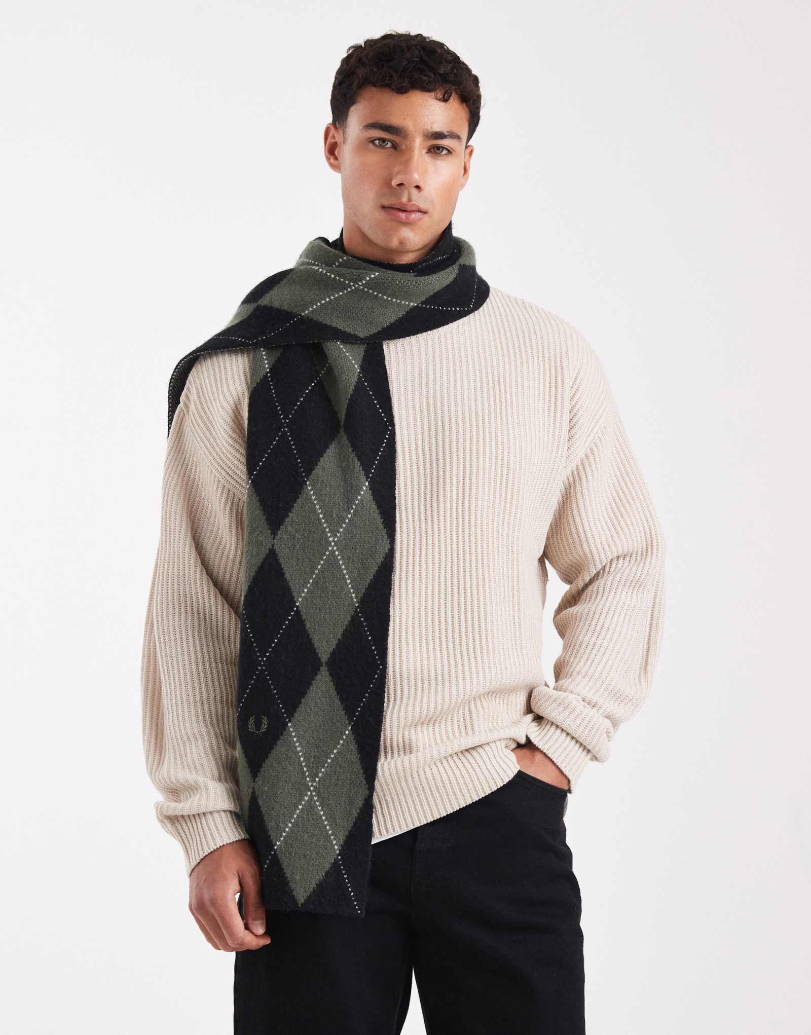 Шарф Fred Perry argyle в зелено-черных тонах
