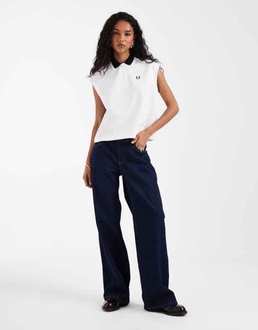 Fred Perry – Ärmelloses Polohemd in Weiß mit kontrastierendem Kragen aus Netzstoff, 3 von 4